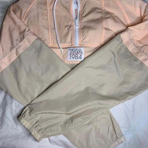 TNA wind breaker - Picture 1 of 4